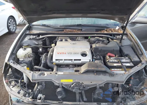 2005 Toyota Camry Xle V6 z USA, uszkodzony, nr VIN 4T1BF30K05U612785